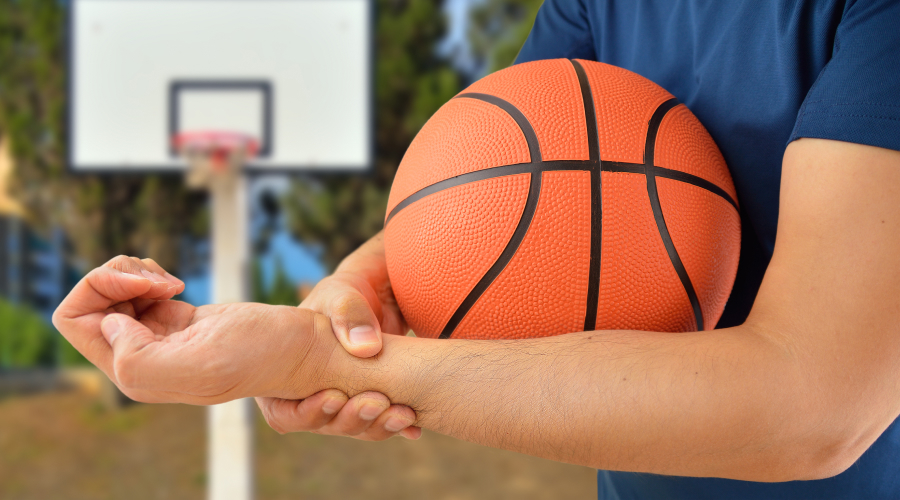 common basketball injuries